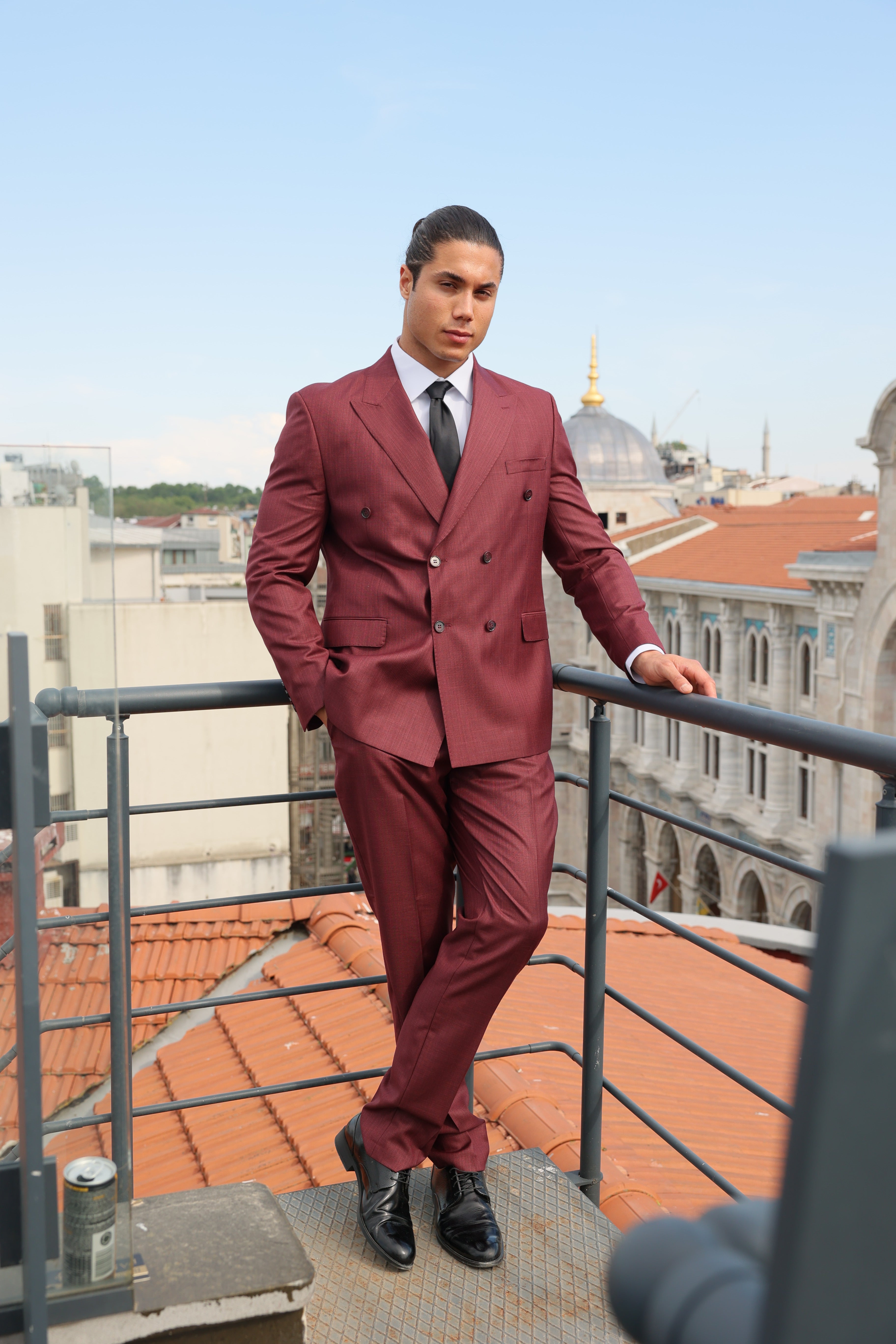 Burgundy Texture Double-Breasted Suit With burgundy Crested Buttons for Men