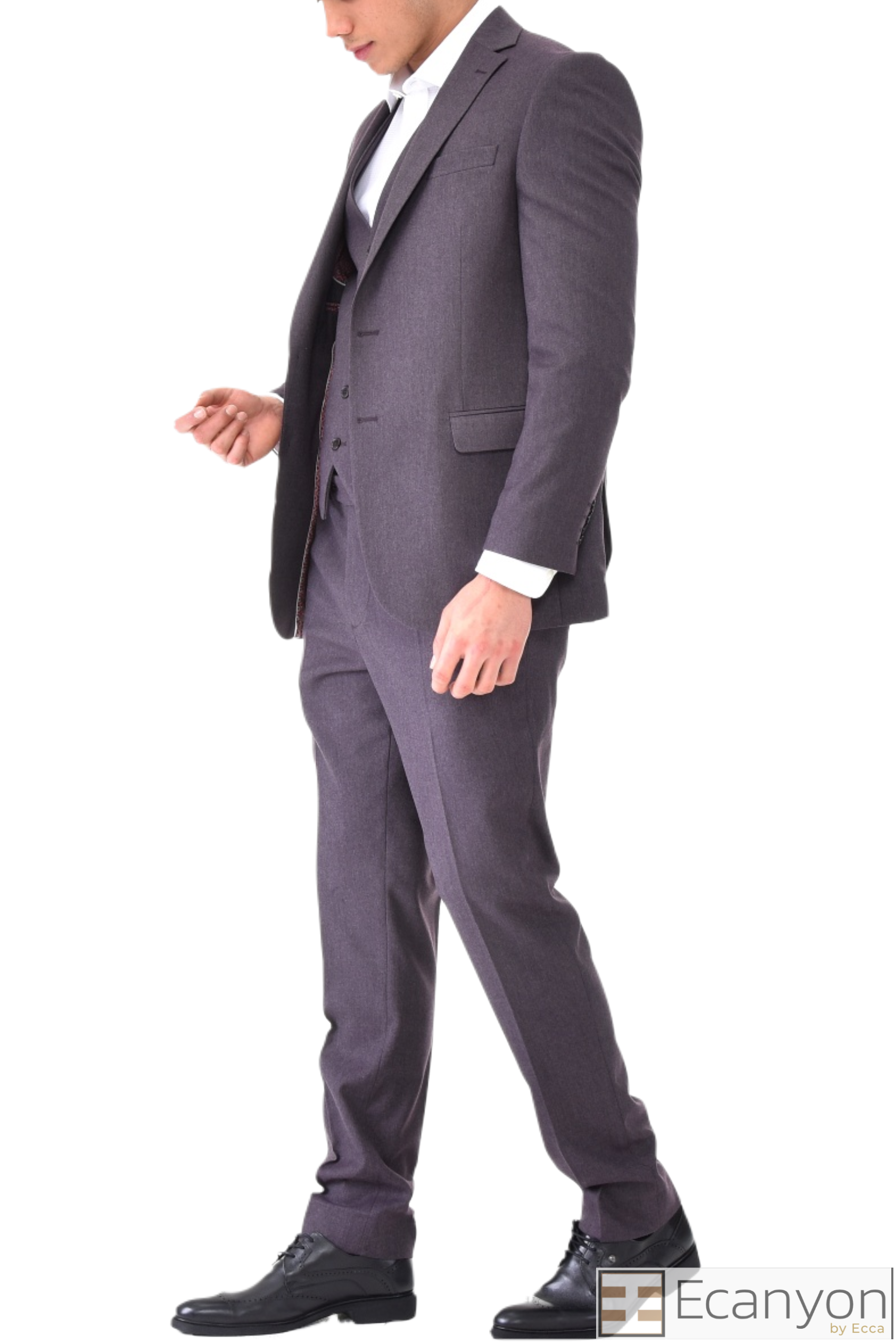 Wine Colour Plain Thick Design 3 Piece Suit, A timeless a wine three piece suits that can be styled up for special events or styled down for the office. The matching quality a plain wine colour waistcoat and trousers are paired with a plain wine colour suit jacket. You’ll love the patterned lining panels on this suit, especially the one in the jacket’s breast pocket which doubles up as a pocket square. Master Tailored Fit 3 Piece Suit