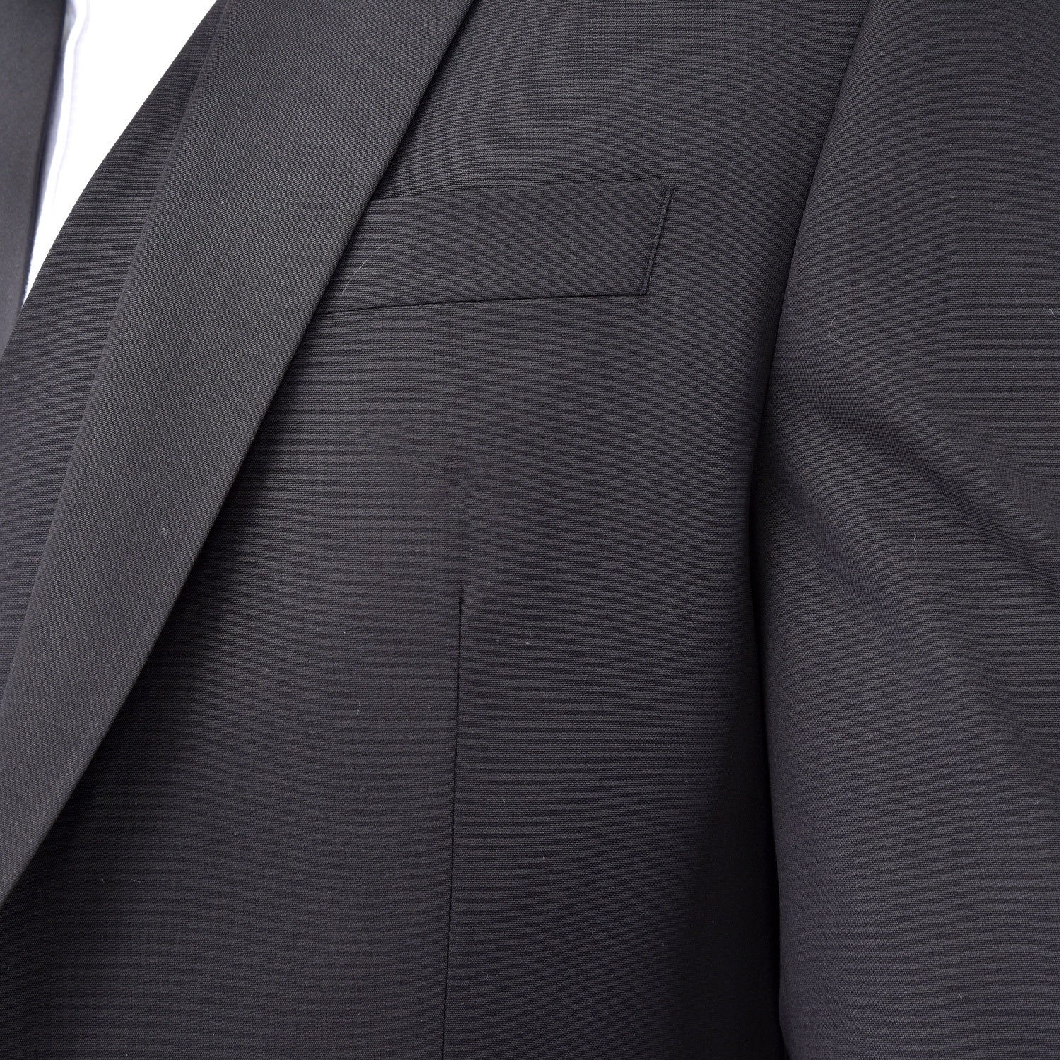 Black Plain Three Piece Suit, A timeless a plain black three piece suits that can be styled up for special events or styled down for the office. The matching quality a plain black waistcoat and trousers are paired with a plain black suit jacket. You’ll love the patterned lining panels on this suit, especially the one in the jacket’s breast pocket which doubles up as a pocket square. Master Tailored Fit 3 Piece Suits